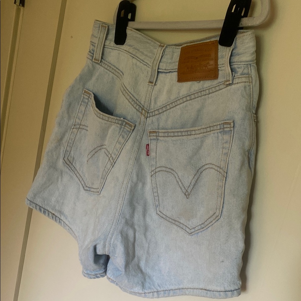 Levi's Classic Blue Denim Jean Shorts with Signature Leather Patch